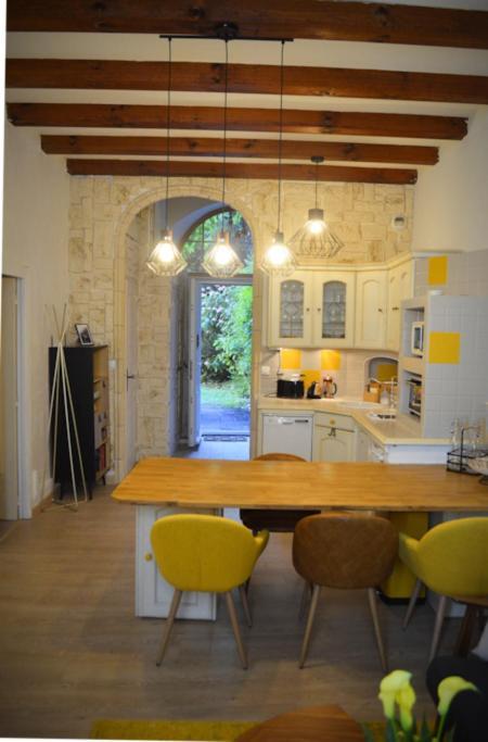 Le Chateau Apartment